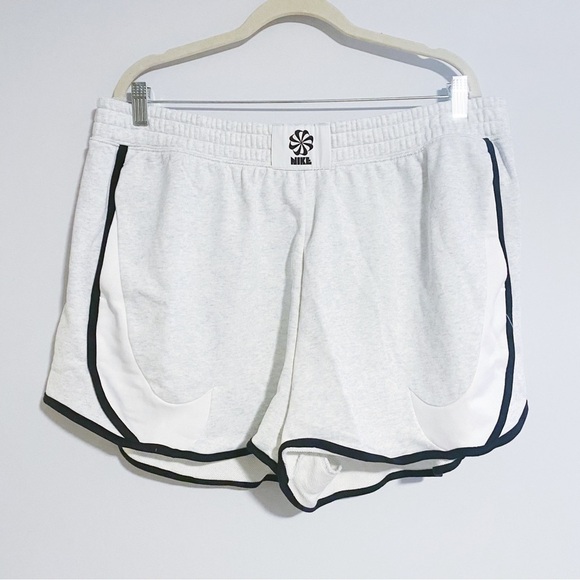 Nike - Double Swoosh High Waisted Shorts